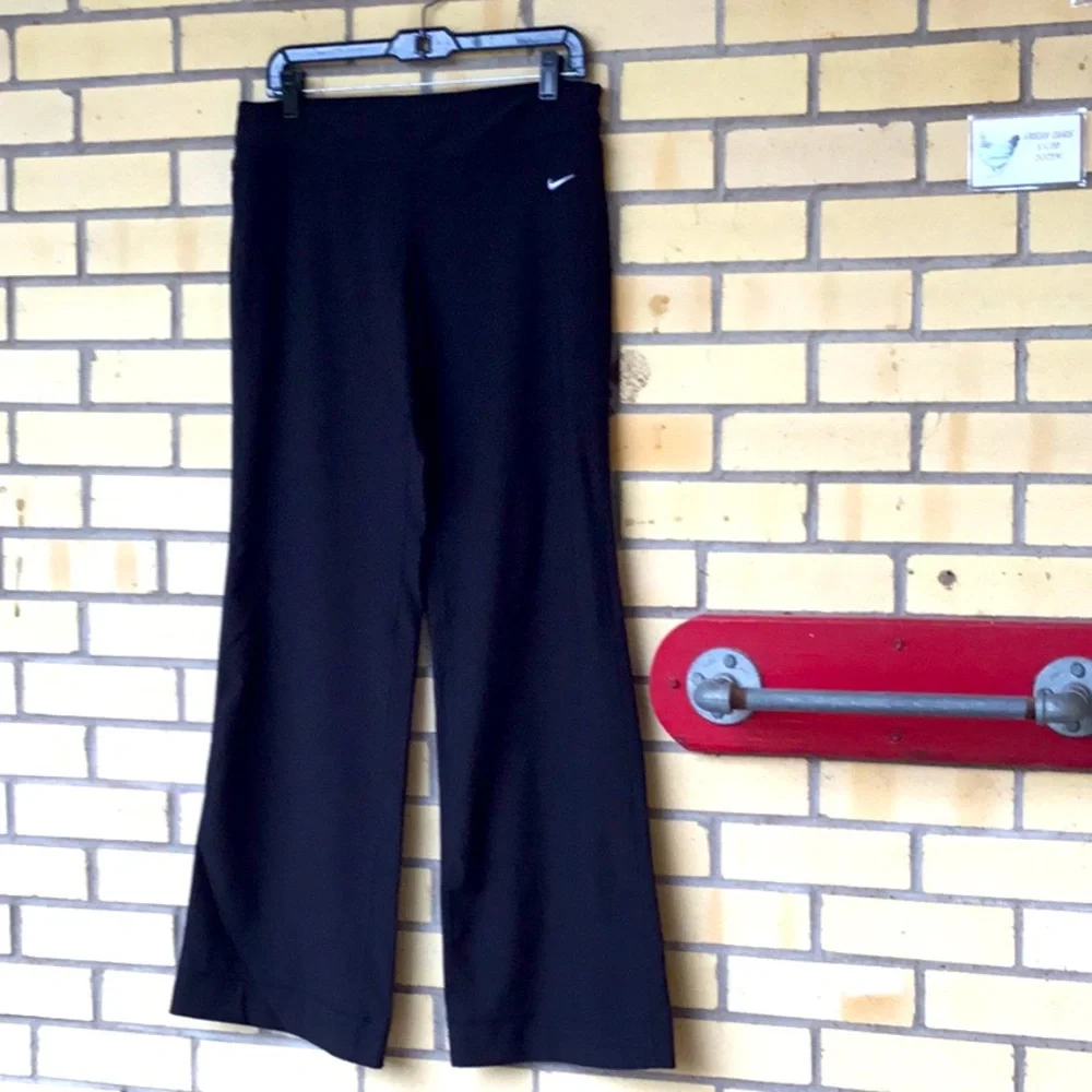 Nike NWOT Dri-Fit Black Sports Pants, Large - Picture 1 of 9